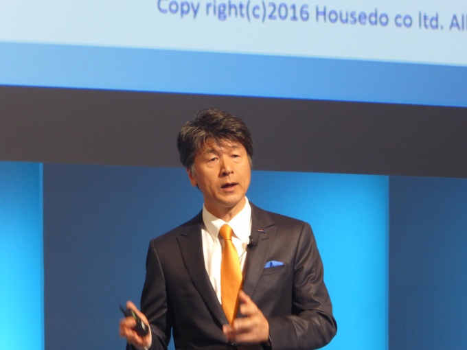 「新サービスを開発し、FC加盟店のサポートに徹する」と話す、安藤社長