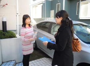 戸別訪問の様子