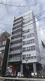 商業ビル「フェリチタ三条木屋町」外観。7~10階にホテル「THE PRIME POD 京都」がオープンする